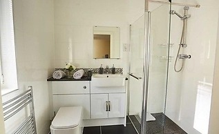 Auchenheglish Lodges - Chapelhill