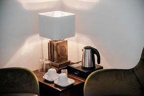 The Strand Hotel, the former residence of Oscar Wilde