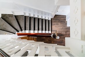 The Strand Hotel, the former residence of Oscar Wilde