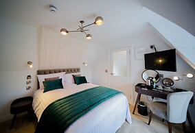 The Strand Hotel, the former residence of Oscar Wilde