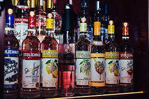 The Strand Hotel, the former residence of Oscar Wilde