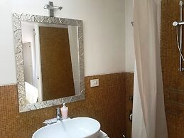 Contemporary Apartment in Venice FF