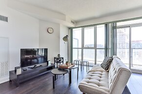 Stunning Harbourfront Condo
