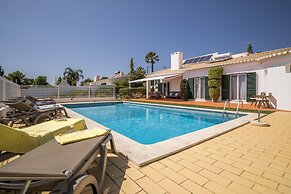 Vila Sta Teresinha Suites