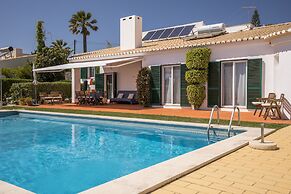 Vila Sta Teresinha Suites