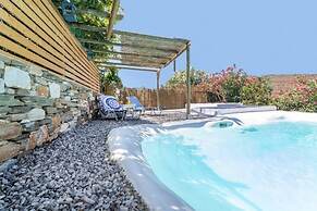 Lovely 3-Bedroom House in Tinos