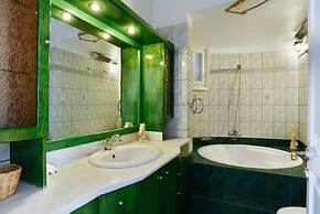 Charming 3-bedroom House in Tinos