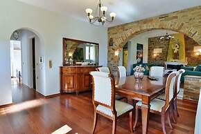 Charming 3-bedroom House in Tinos