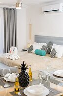 5th Coral Suite by Ixchel