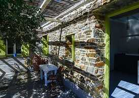 Cozy 2-bedroom House in Tinos