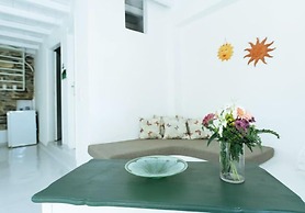 Cozy 2-bedroom House in Tinos