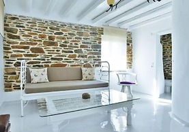 Cozy 2-bedroom House in Tinos