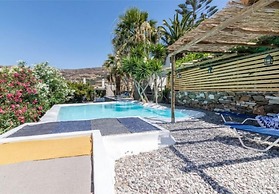 Cozy 2-bedroom House in Tinos