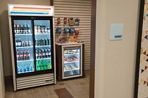 Holiday Inn Express & Suites Merrillville by IHG