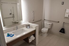 Holiday Inn Express & Suites Merrillville by IHG