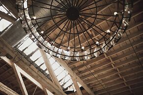 Hotel Indigo Kansas City - The Crossroads by IHG