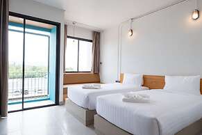 S.22 Hotel Suratthani