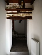 Effrosini Stonehouse Portaria