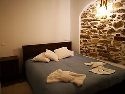 Effrosini Stonehouse Portaria