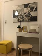 Stunning sea-front maisonette