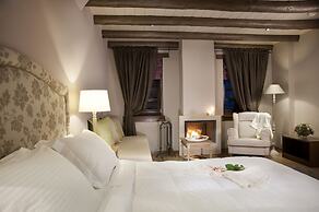 Aberratio Boutique Hotel