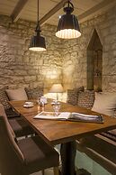 Aberratio Boutique Hotel