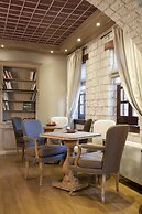 Aberratio Boutique Hotel