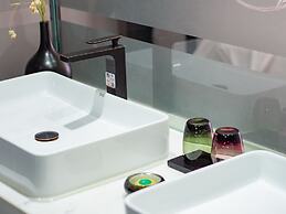 LiuHeYunYan Hotel.Dali