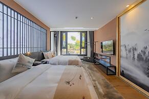 LiuHeYunYan Hotel.Dali