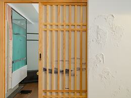 LiuHeYunYan Hotel.Dali