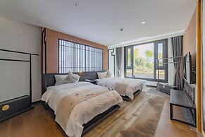 LiuHeYunYan Hotel.Dali