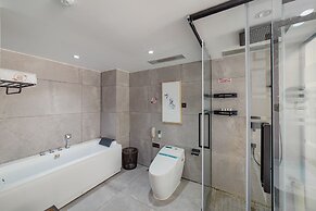 LiuHeYunYan Hotel.Dali