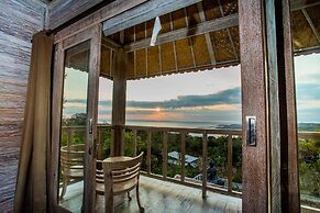 The Puncak Sunset Ceningan