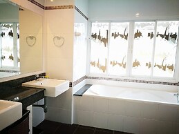 M Tropical Villa - East Pattaya