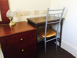 Brentwood Villa Bed and Breakfast