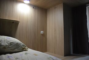 Capsule hotel ALOHA