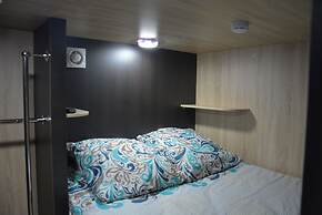 Capsule hotel ALOHA