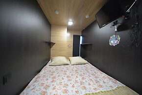 Capsule hotel ALOHA