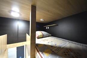 Capsule hotel ALOHA