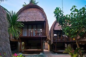 Lumbung Bali Huts