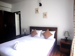 Homewood Luxury Apartment