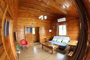 Yun Ju Courtyard Apartment