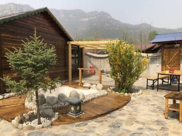 Yun Ju Courtyard Apartment