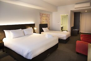 The Gerald Apartment Hotel