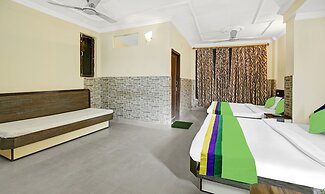 Itsy Hotels Amrita Raghunath Bazaar Jammu