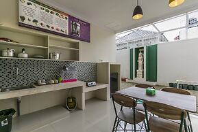 Dhanesvara Holistic Villa