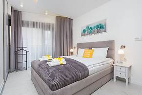 InPoint City Center Apartments