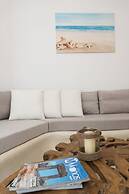 Argiro's Gorgeous Studio In Cycladic