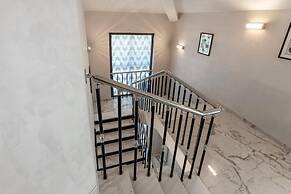 Seasons Boutique Hotel