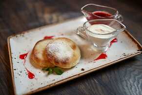 Seasons Boutique Hotel